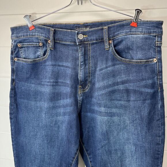 Lucky Brand Men’s Jeans 410 Athletic Straight 36/29 Medium Blue 5 Pocket Cowboy - Picture 4 of 13